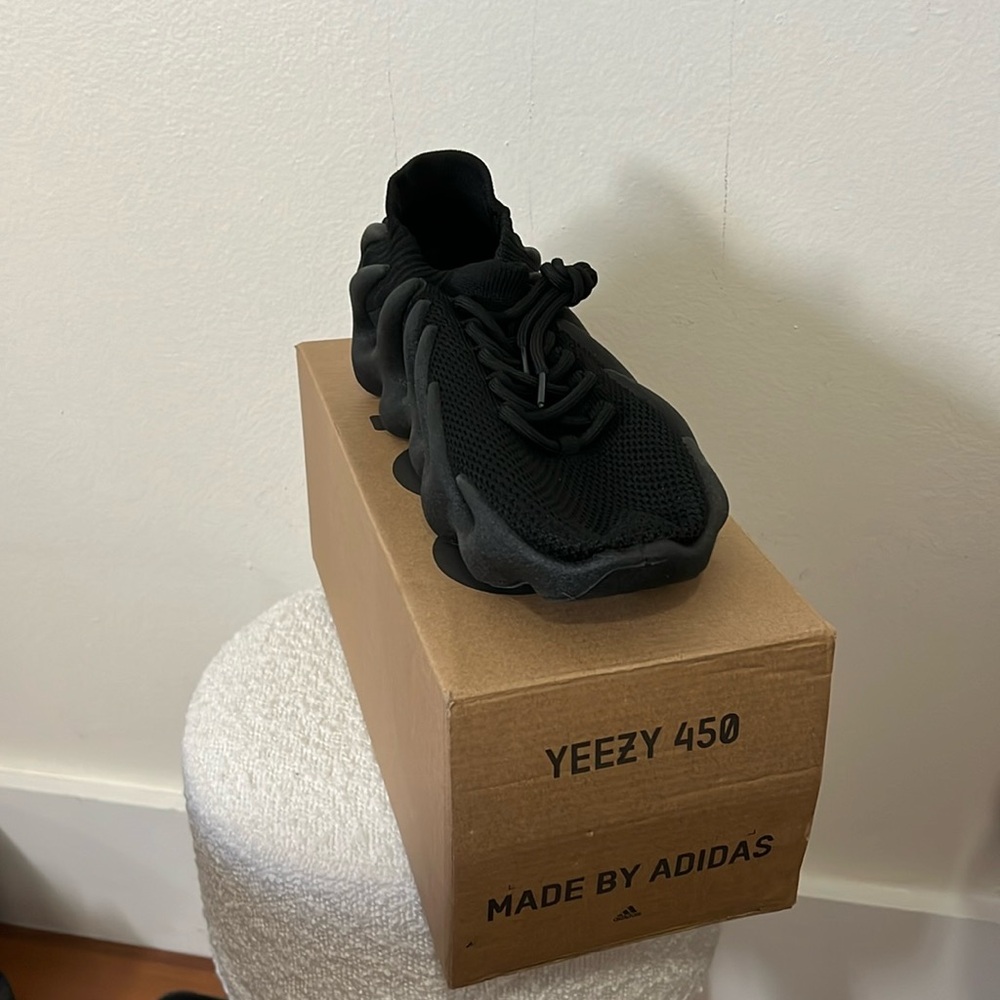 Yeezy Adidas